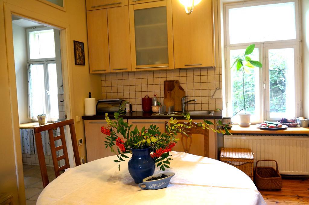 90 Sq.M. Apartment In Centre Of Vilnius Exterior photo