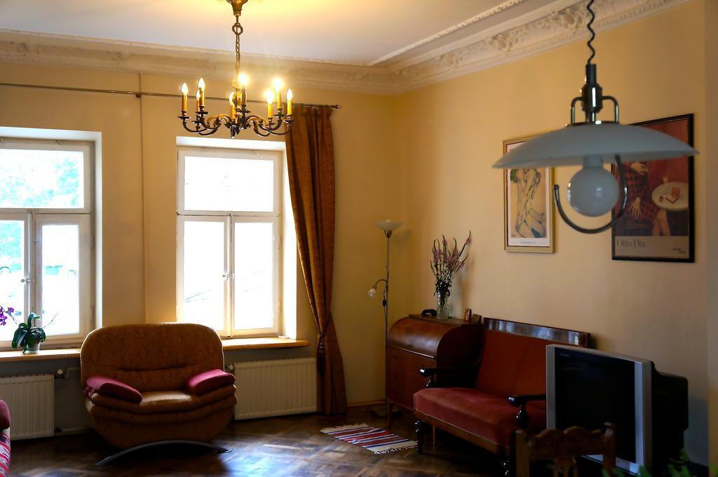 90 Sq.M. Apartment In Centre Of Vilnius Exterior photo