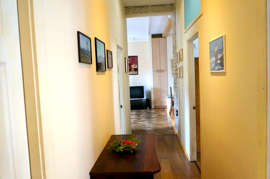 90 Sq.M. Apartment In Centre Of Vilnius Exterior photo