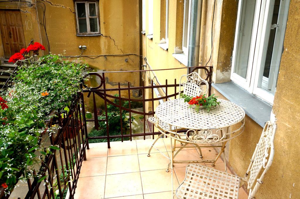 90 Sq.M. Apartment In Centre Of Vilnius Exterior photo